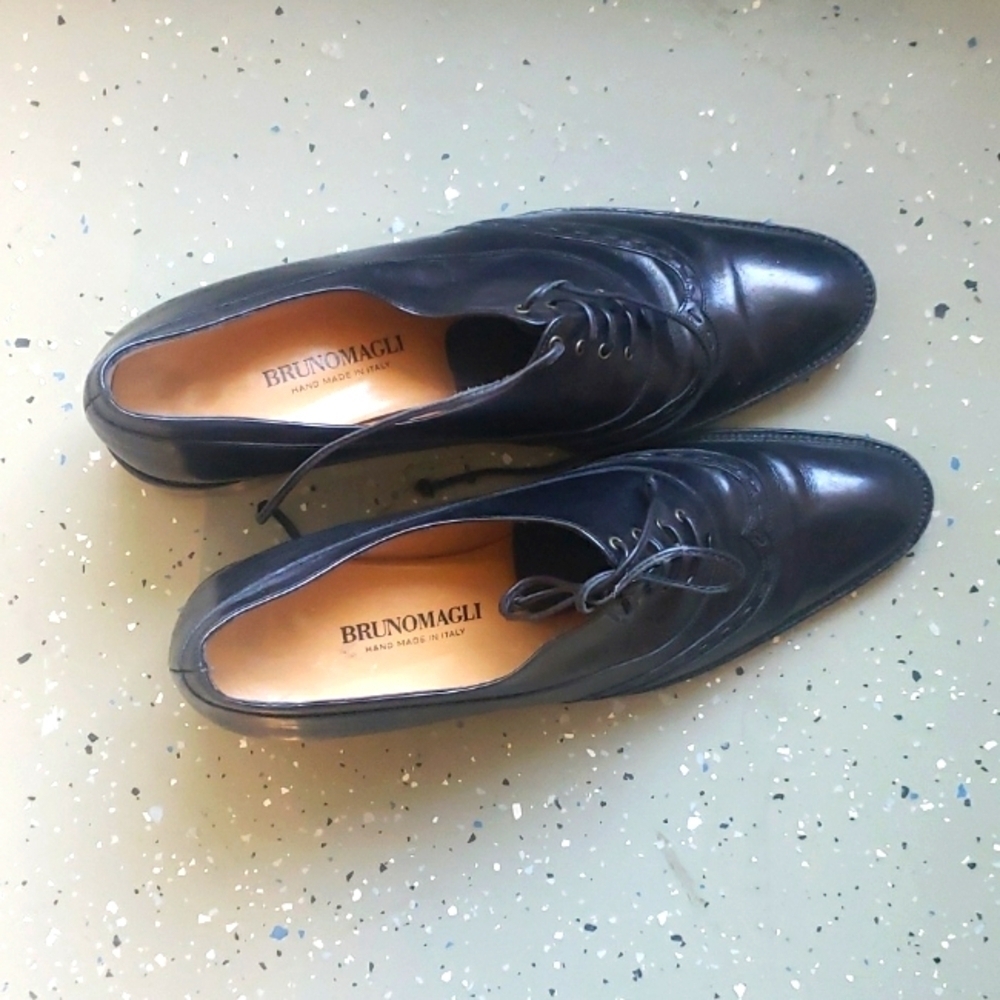 Bruno Magli Oxford shoes. Size 40